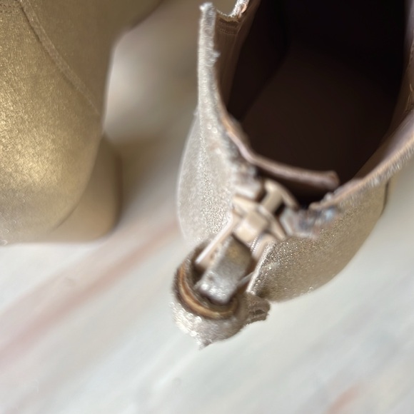 Aldo Dominicaa Gold Glitter Ankle Boots - Picture 11 of 14